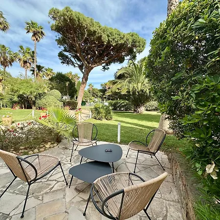 Pinede Vue Acces Direct A La De La Badine Clim Jacuzzi Piscine