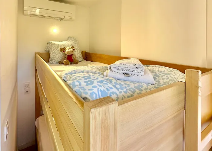 Apartament Pinede Vue Acces Direct A La De La Badine Clim Jacuzzi Piscine Hyères