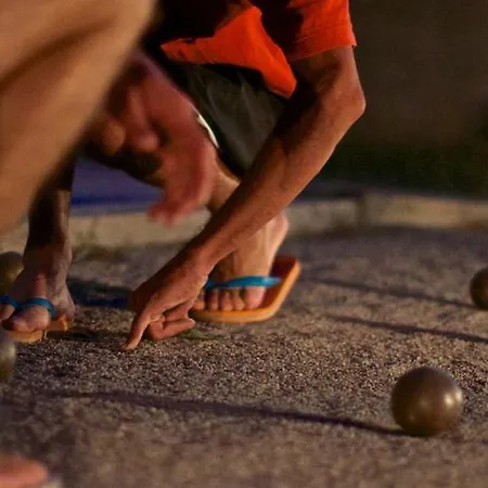 شقة Pinede Plage 5 Personnes Climatisation Vue Mer Et Parc Hyères