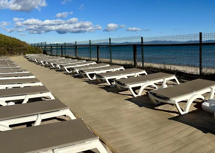 Lägenhet Pinede Vue Acces Direct A La De La Badine Clim Jacuzzi Piscine Hyères
