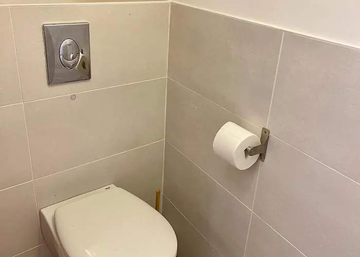 Appartamento Pinede Vue Accés Direct à La De La Badine Clim Jacuzzi Piscine *